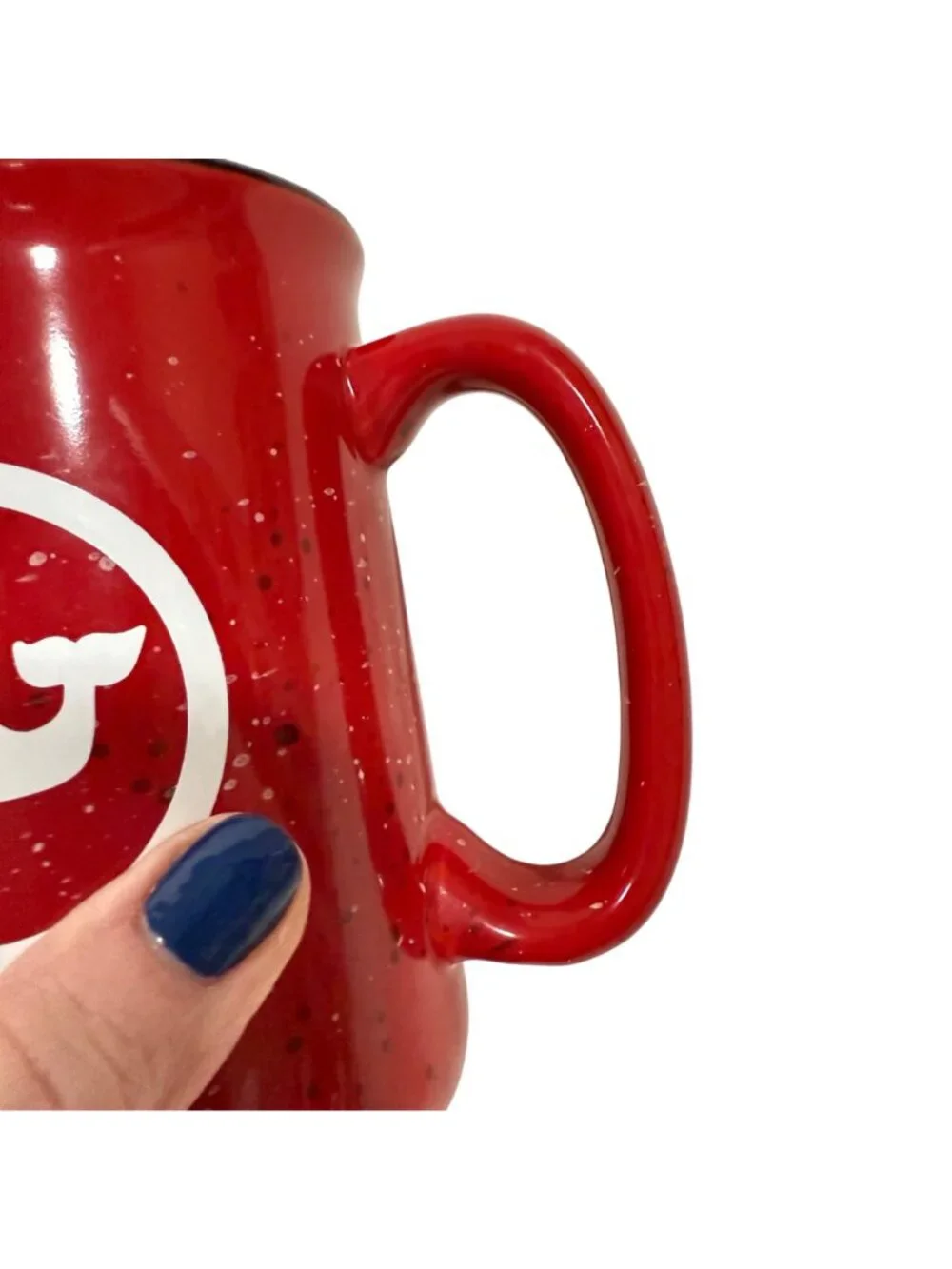 VIneyard Vines Set of 2 Red‎ Campfire Holiday Red Mugs